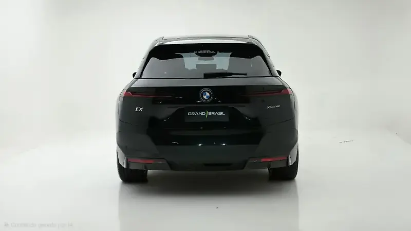 BMW Ix - Imagem 4
