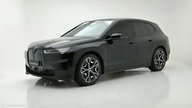 BMW Ix - Imagem 7