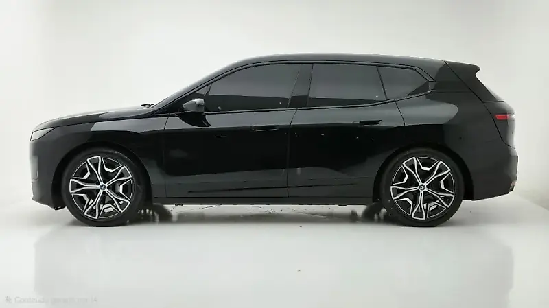 BMW Ix - Imagem 6