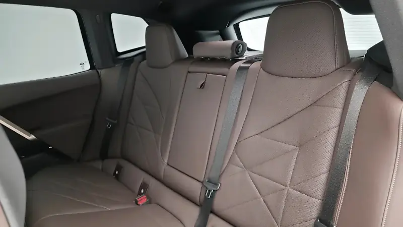 BMW Ix - Imagem 17
