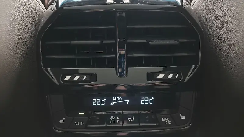 BMW Ix - Imagem 16