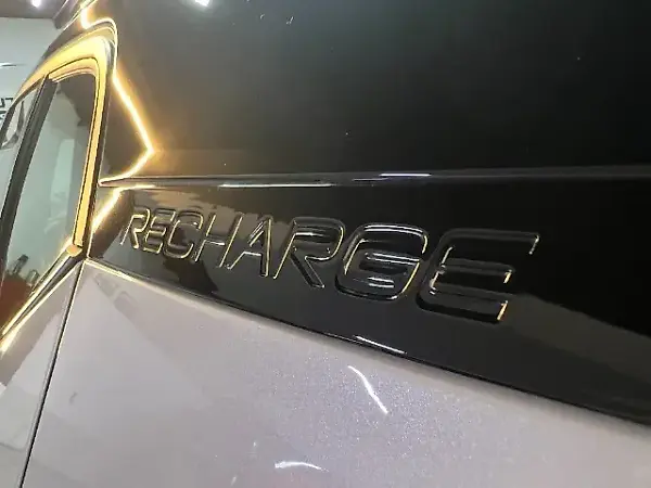 Volvo XC40 Recharge - Imagem 7