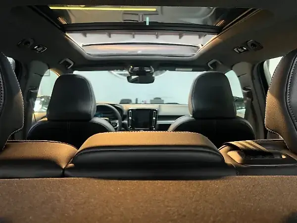 Volvo XC40 Recharge - Imagem 12