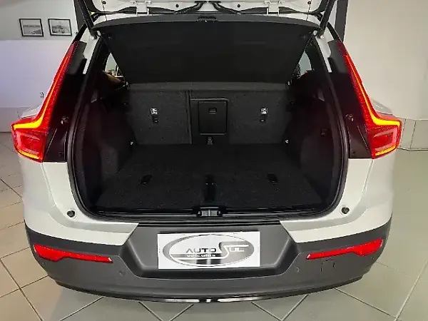 Volvo XC40 Recharge - Imagem 11
