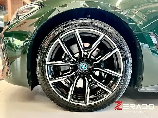 BMW I4 Edrive35 - Imagem 15