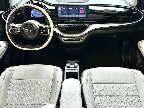 Fiat 500e - Imagem 12