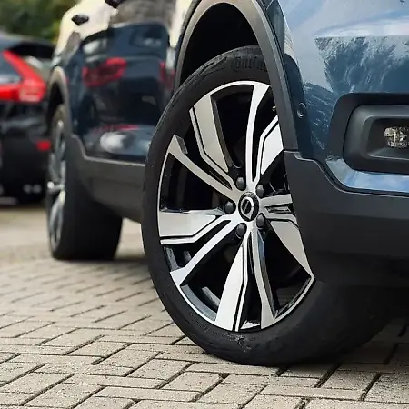 Volvo XC40 Recharge - Imagem 4