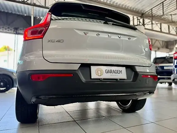 Volvo XC40 Recharge - Imagem 5