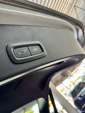 Volvo XC40 Recharge - Imagem 7