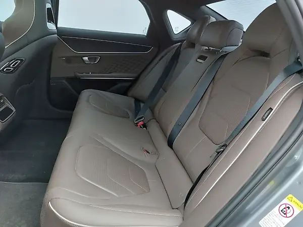 BYD Han - Imagem 13