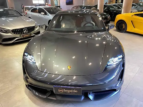Porsche Taycan - Imagem 6