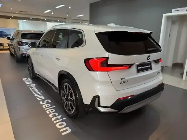 BMW IX1 - Imagem 4