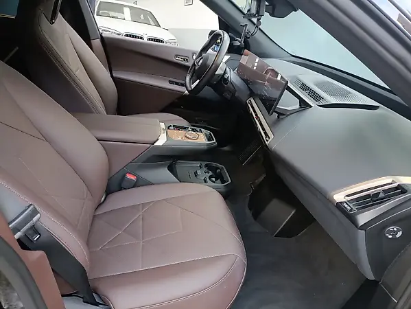 BMW Ix - Imagem 7