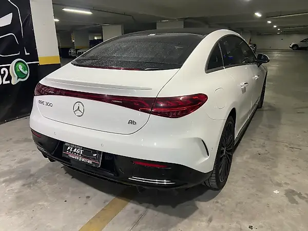 Mercedes Eqe 300 - Imagem 18