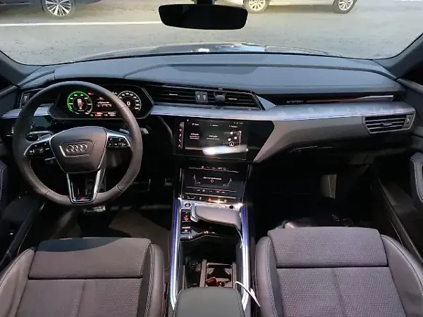Audi Q8 E-tron - Imagem 3