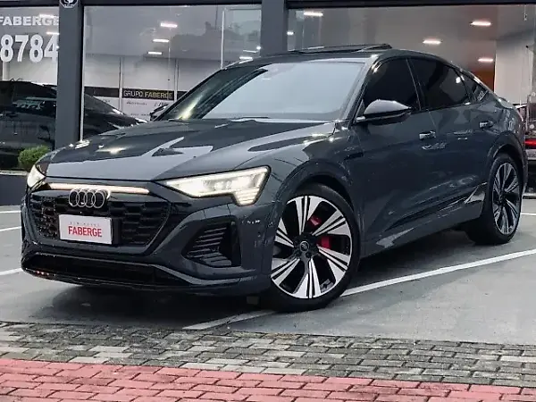 Audi Q8 E-tron - Imagem 1