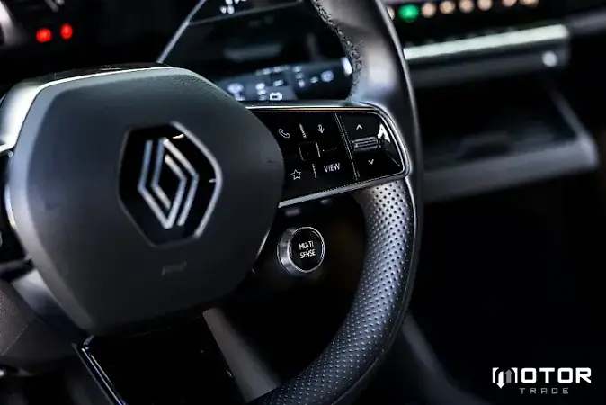 Renault Megane E-tech Electric - Imagem 8