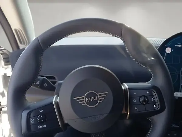 Mini Cooper SE - Imagem 8