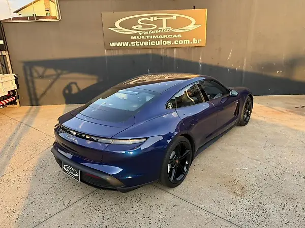 Porsche Taycan - Imagem 5