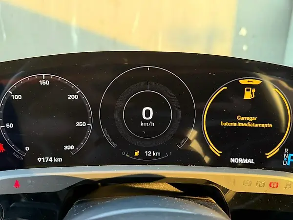 Porsche Taycan - Imagem 19