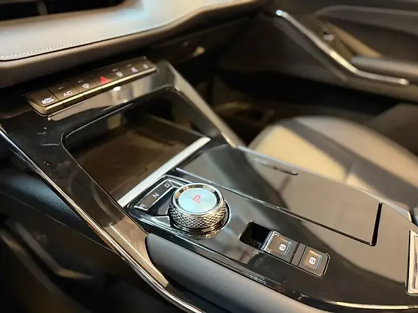Changan Deepal E07 - Imagem 15