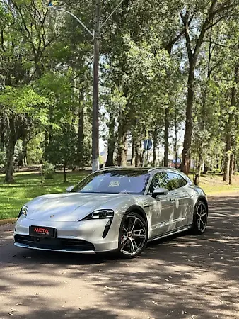 Porsche Taycan - Imagem 1