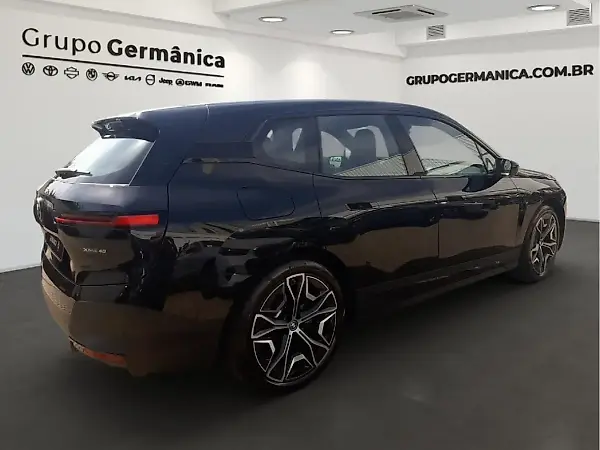 BMW Ix - Imagem 3