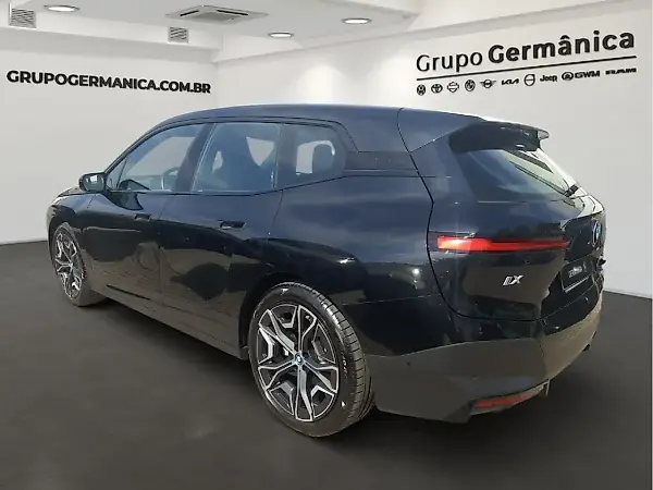 BMW Ix - Imagem 4