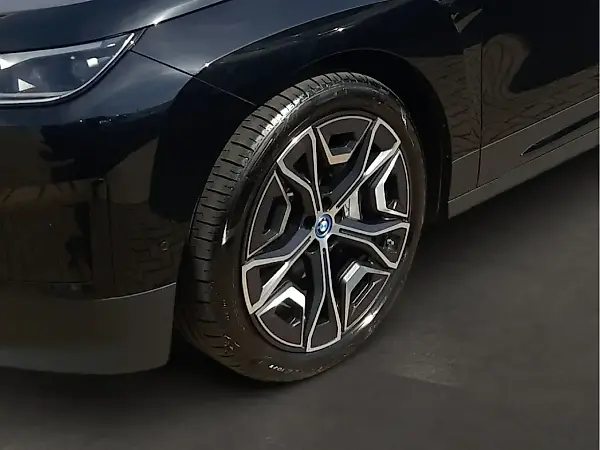 BMW Ix - Imagem 7