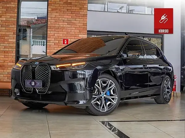BMW Ix - Imagem 1