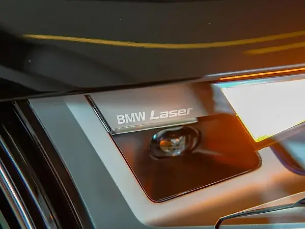 BMW Ix - Imagem 4