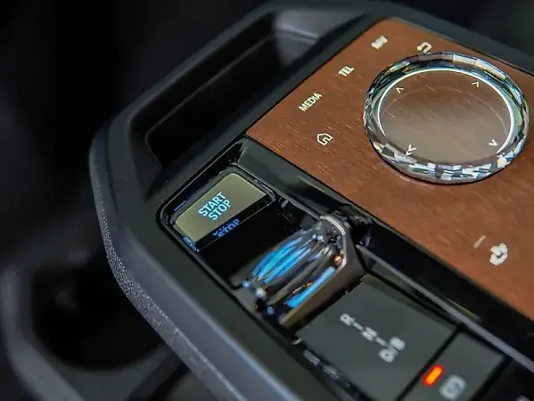 BMW Ix - Imagem 12