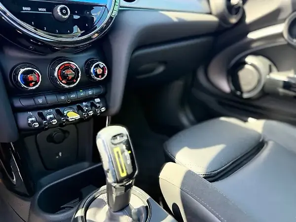 Mini Cooper SE - Imagem 14