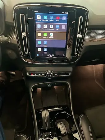 Volvo XC40 Recharge - Imagem 6