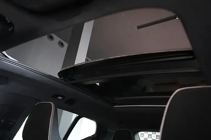 Volvo XC40 Recharge - Imagem 10