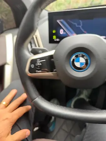 BMW Ix - Imagem 9