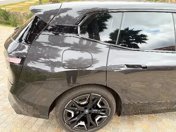BMW Ix - Imagem 6
