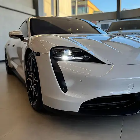 Porsche Taycan - Imagem 2