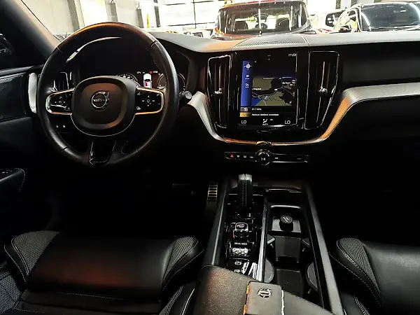 Volvo Xc60 - Imagem 15