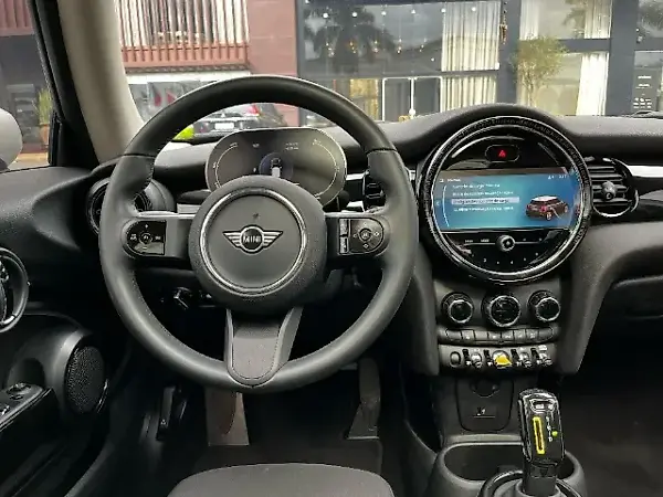 Mini Cooper SE - Imagem 9