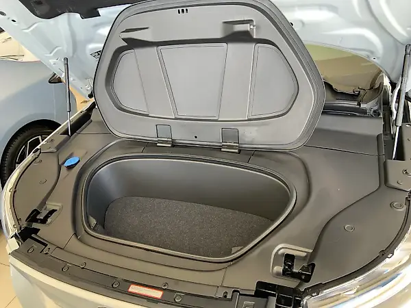 Volvo XC40 Recharge - Imagem 6