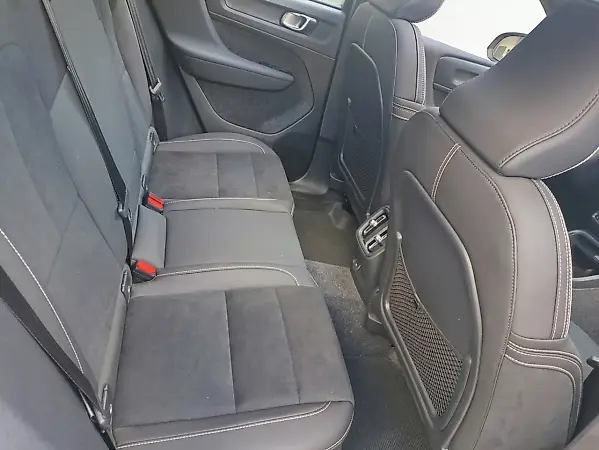 Volvo XC40 Recharge - Imagem 11