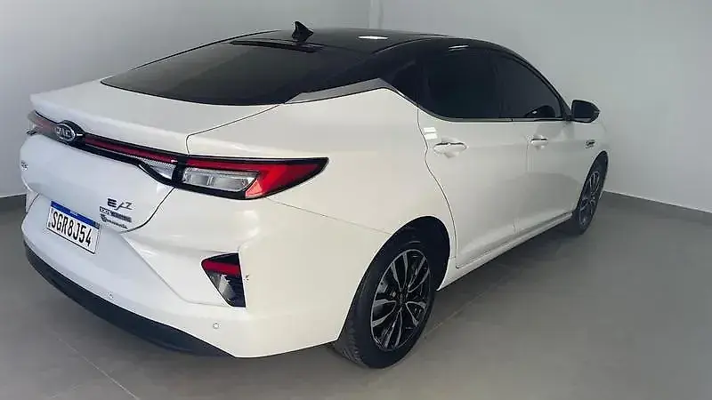 JAC E-j7 - Imagem 4