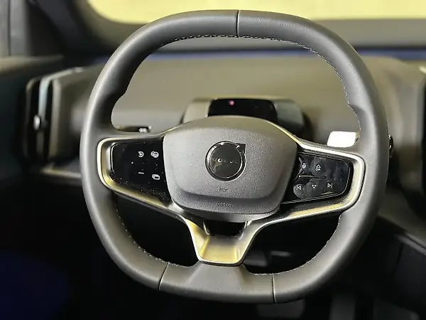 Volvo EX30 - Imagem 8