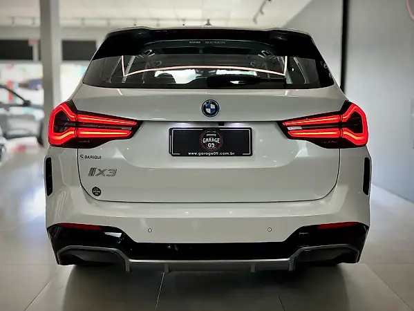 BMW IX3 - Imagem 6
