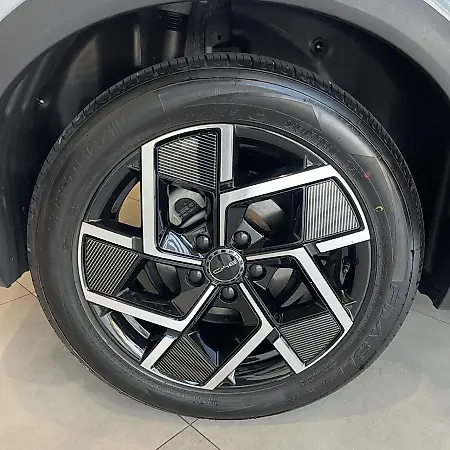 BYD Yuan Plus - Imagem 13