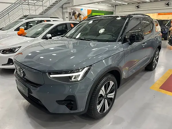 Volvo XC40 Recharge - Imagem 1