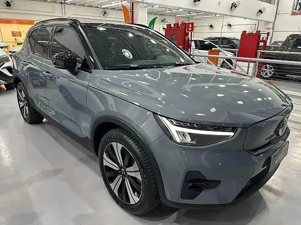 Volvo XC40 Recharge - Imagem 3