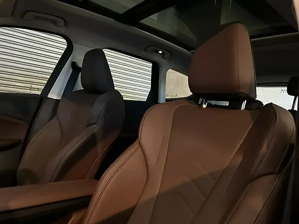 BMW IX1 - Imagem 11