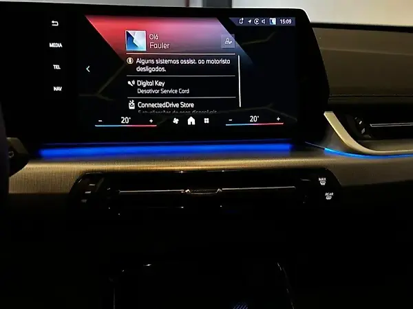 BMW IX1 - Imagem 8